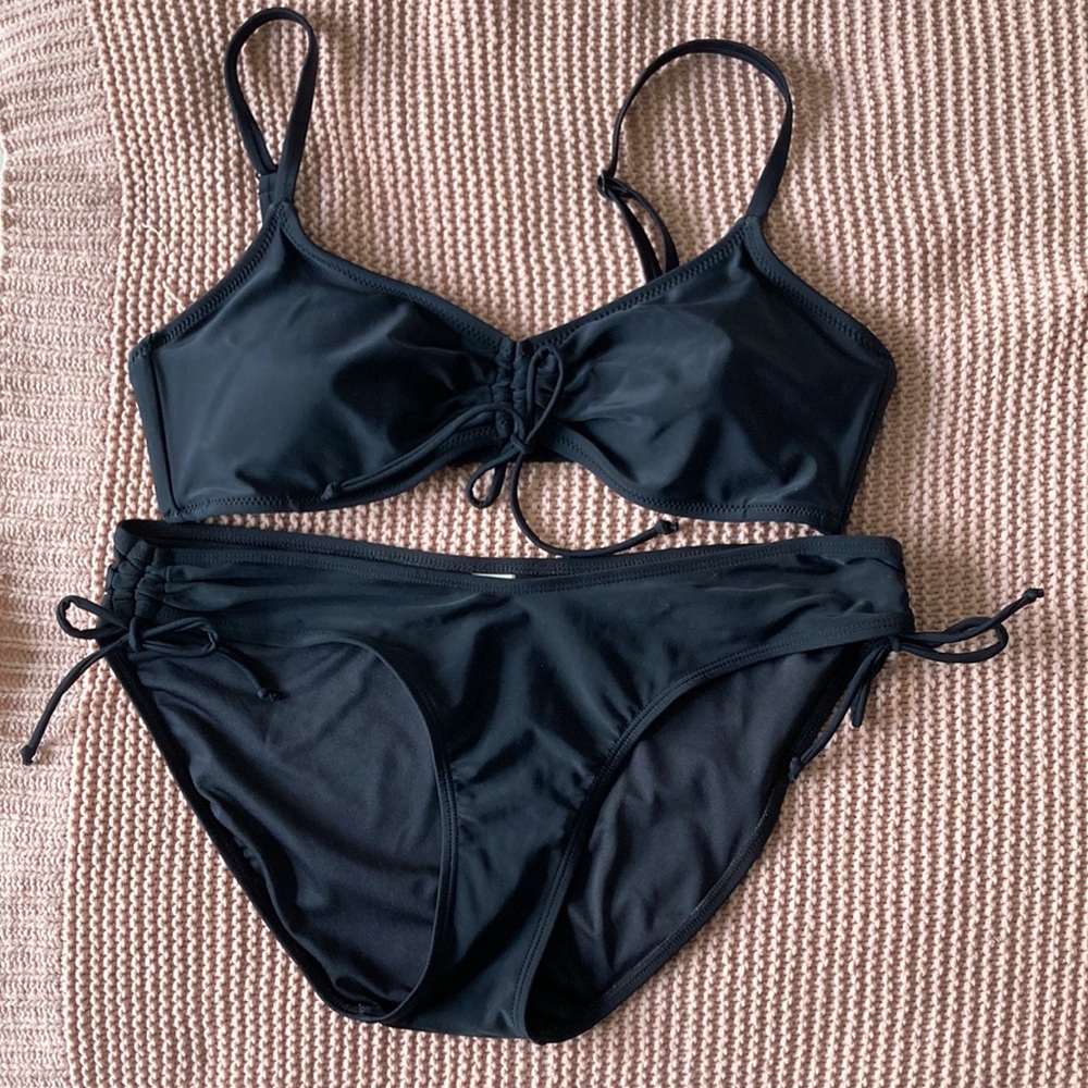 Old Navy Black Two-Piece Bikini Set with Tie Details